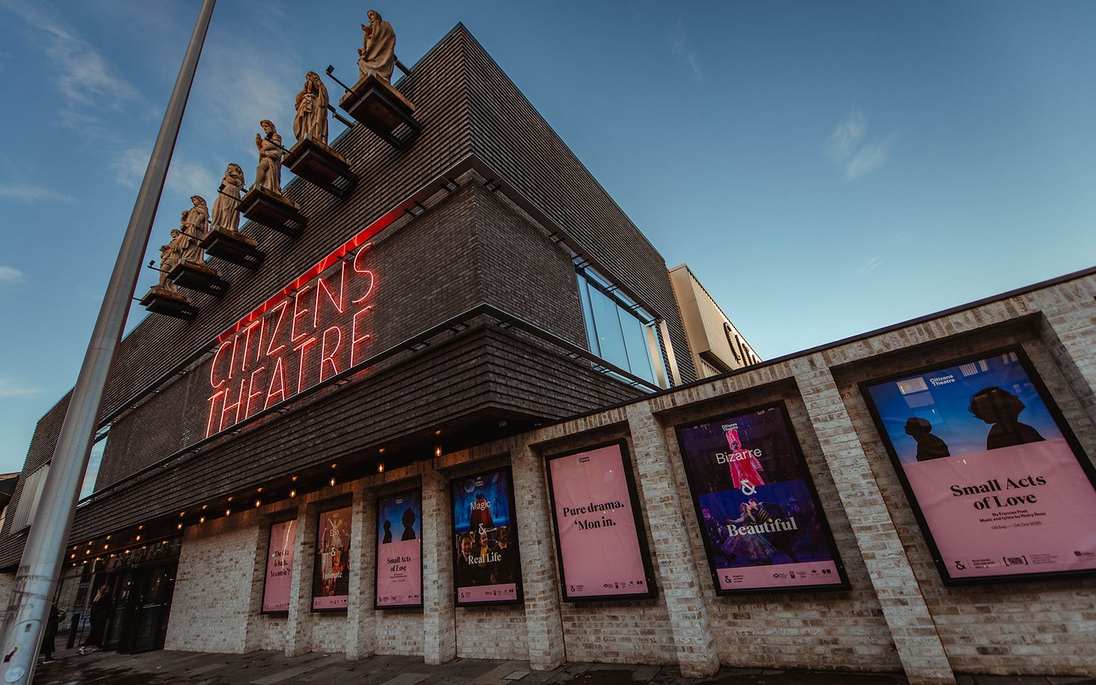 Looking up at the Citizens Theatre sign from the ground